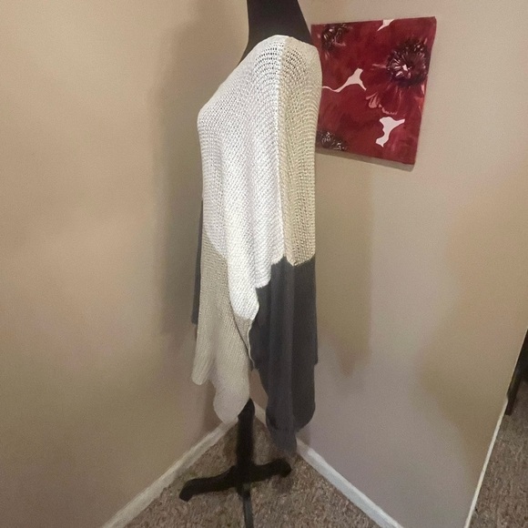 Easel Cream, Tan & Gray Colorblock Oversized Knit Sweater, size 3X - Picture 4 of 10